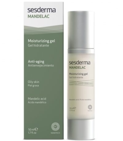 SESDERMA Mandelac drėkinamasis gelis jautriai odai, 50 ml – lengvos tekstūros veido priežiūros priemonė, skirta jautrios odos kasdienei priežiūrai. Šis gelis padeda drėkinti odą ir suteikia jai gaivesnę bei komfortiškesnę išvaizdą. Gaivi gelio konsistencija leidžia priemonei lengvai pasiskirstyti ant odos ir greitai susigerti. SESDERMA Mandelac drėkinamasis gelis jautriai odai padeda palaikyti odos komfortą ir suteikia malonų švelnumo pojūtį. Reguliariai naudojant SESDERMA Mandelac drėkinamąjį gelį jautriai odai, oda atrodo lygesnė, gaivesnė ir labiau prižiūrėta. Lengva formulė puikiai tinka kasdieniam naudojimui ir gali būti svarbi veido odos priežiūros rutinos dalis. Šis gelis lengvai įsilieja į kasdienę odos priežiūros rutiną ir padeda palaikyti odos drėgmės balansą visos dienos metu. Produkto privalumai: padeda drėkinti odą, suteikia gaivesnę išvaizdą, lengva ir gaivi tekstūra, greitai susigeria, tinkamas jautrios odos priežiūrai. Naudojimas: nedidelį kiekį gelio paskirstykite ant švarios veido odos ir švelniai įmasažuokite, kol susigers.