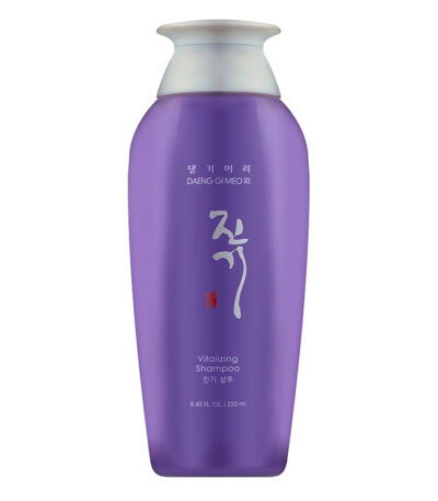 Daeng Gi Meo Ri Vitalizing Shampoo - maitinantis šampūnas su ženšenio ir žolelių ekstraktais, 250 ml